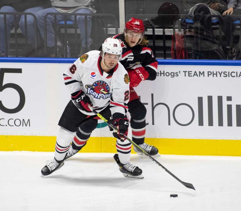 evan-barratt-chicago-blackhawks