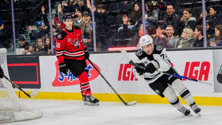 alexis-gendron--celebrant-un-but-marque-contre-les-voltigeurs-de-1-16633694-1676032661394