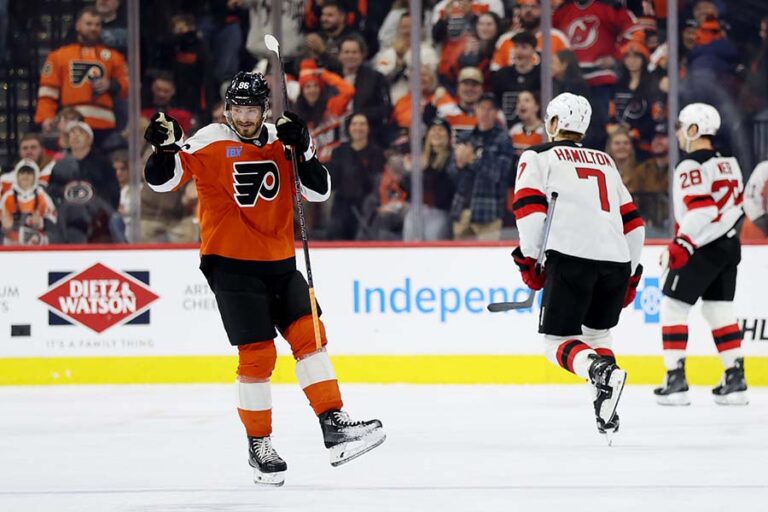 New Jersey Devils v Philadelphia Flyers